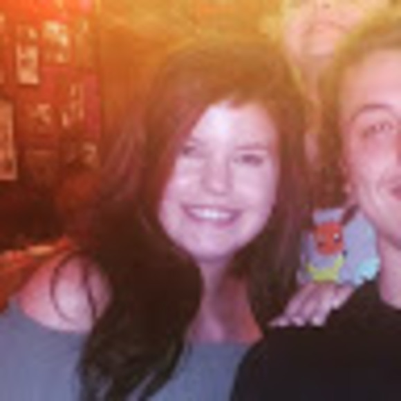 Meet your Posher, Leah - Picture 1 of 1